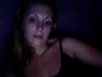 luna2themoom chaturbate