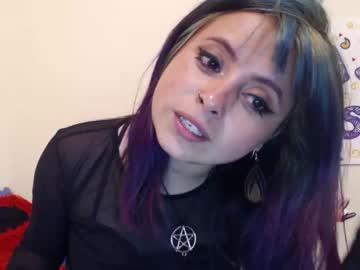 lunarainbow23 chaturbate