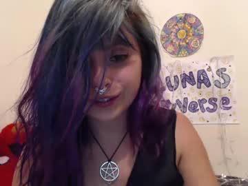 lunarainbow23 chaturbate