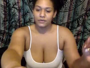 lustncyn chaturbate