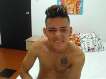 mathews_xxx chaturbate