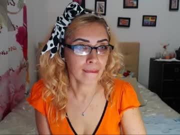 megamilfy chaturbate