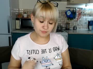 melanie_loves_cakes chaturbate