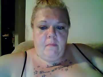 mellymel0420xo chaturbate