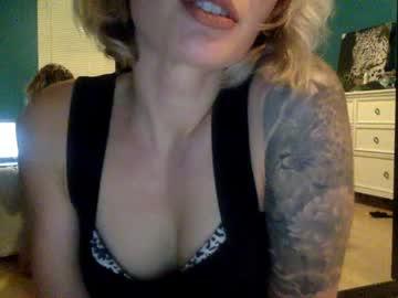 missroxannexoxo chaturbate