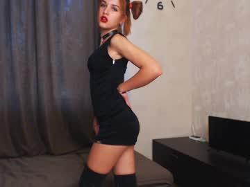 molly_doll18 chaturbate