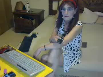 monika_trv chaturbate