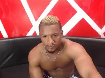 muscleblackhot23 chaturbate