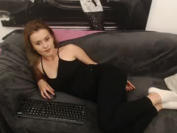 mylaqueenx chaturbate