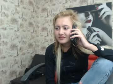 nailsblondy chaturbate