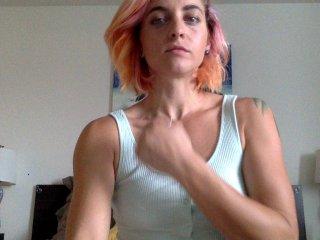 Naughty-Pixie bongacams