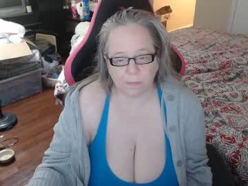 naughtylilblue chaturbate