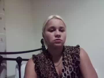 neringa1999 chaturbate