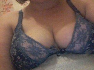 NICOLE311 bongacams