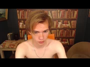 nikikirin_bas chaturbate