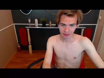 nikikirin_bas chaturbate