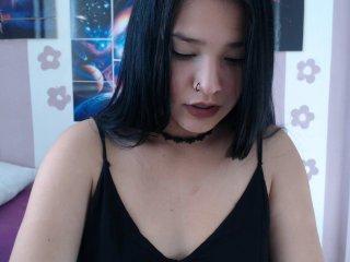 nikkybennz bongacams