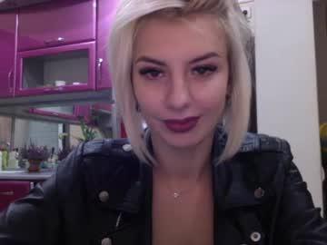 nikolfoxxx chaturbate