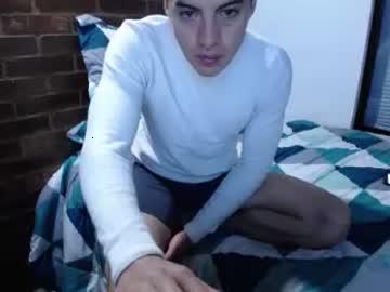 noah_latin19 chaturbate