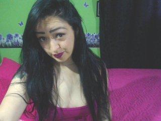 Oriana-08 bongacams