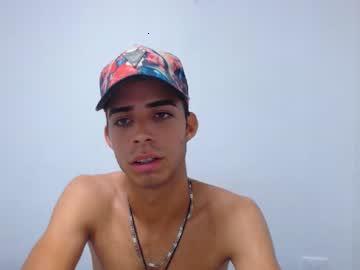 pasguzzlerhot chaturbate