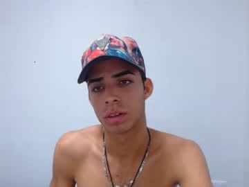 pasguzzlerhot chaturbate