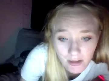 petiteblondie2000 chaturbate