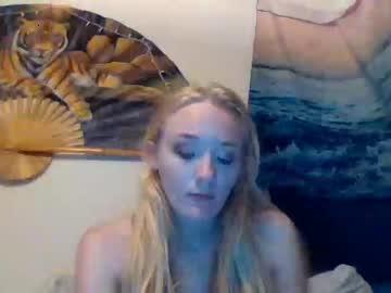 petiteblondie2000 chaturbate