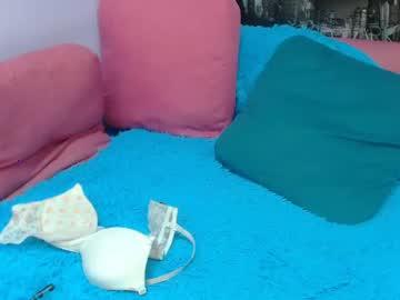 petiteemma18 chaturbate