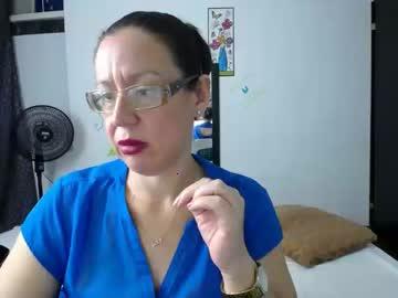 playful_hungry chaturbate