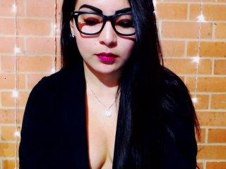 Pocahontas021 bongacams