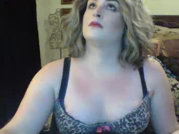 porcelaindoll22 chaturbate