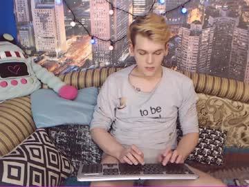 rayantoyboy chaturbate