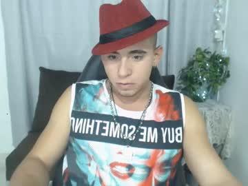 robert_sexhott chaturbate