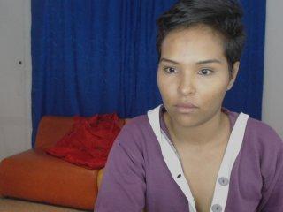 Roxxy95 bongacams