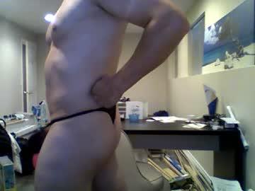 runnermanspandexbuldgecumm chaturbate