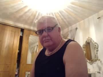 russell1958 chaturbate