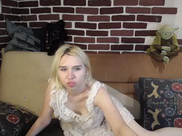 sallydainess chaturbate