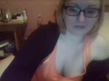 sanavi0806 chaturbate