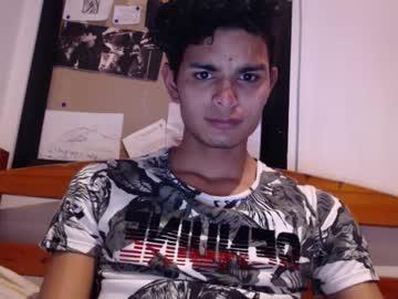 santi_bennet chaturbate