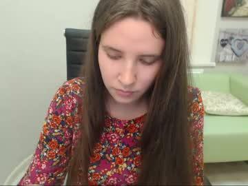 sara_bland chaturbate