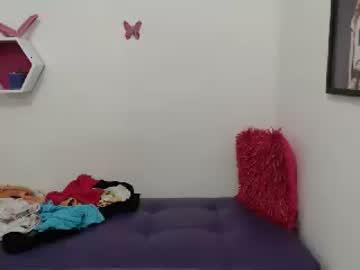 saralatinax11 chaturbate