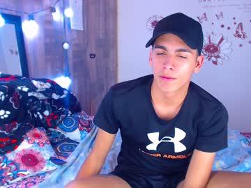 sexyboy_mike19 chaturbate