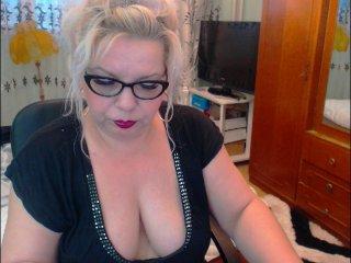 SonyaHotMilf bongacams