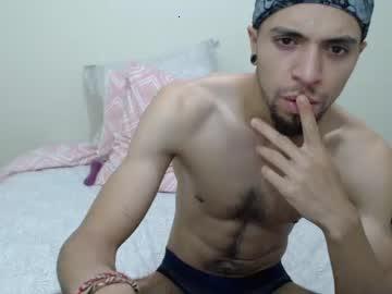 stamosguyxxx chaturbate