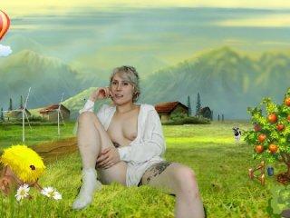 StunningMia bongacams