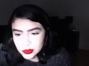 sweetlilramona13 chaturbate