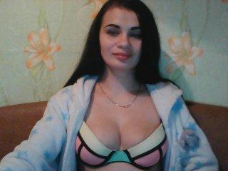 SYPERmenka124 bongacams