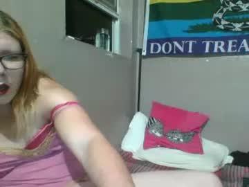 theglitterbombqueen chaturbate