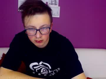 thomasson_singer chaturbate